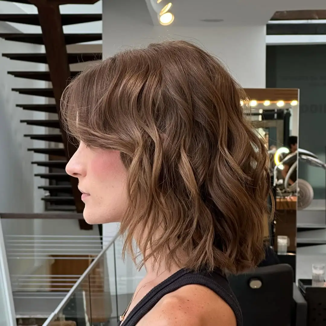 21 choppy summer bob haircut 2026 Wavy Choppy Bob With Natural Movement