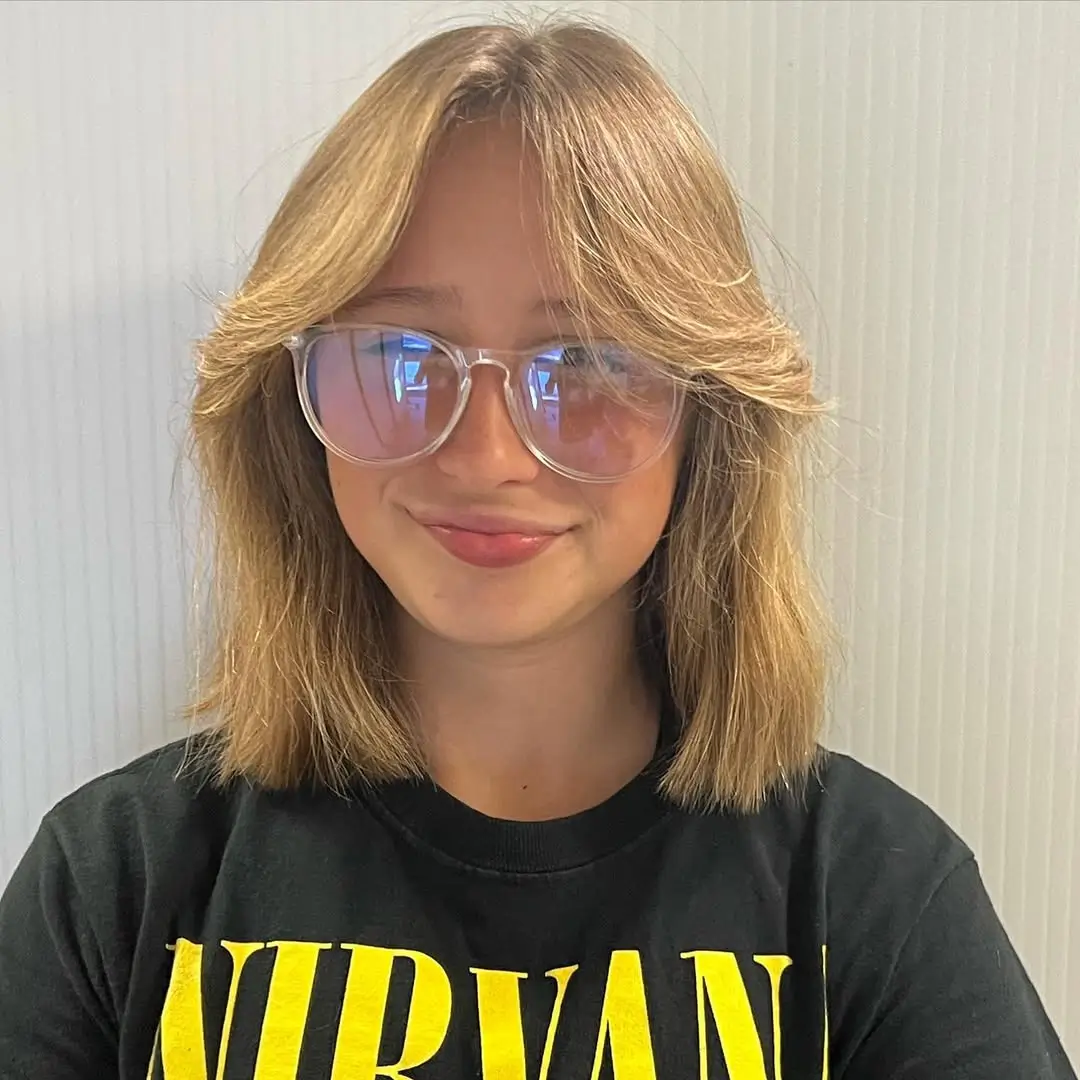 21 choppy summer bob haircut 2026 Soft Layered Bob With Curtain Bangs Energy