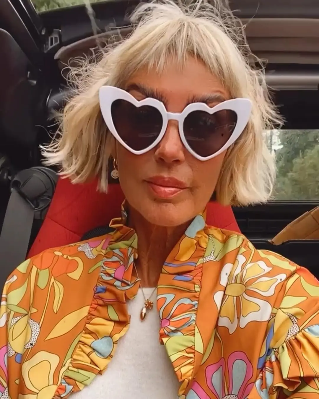 21 choppy summer bob haircut 2026 Playful Platinum Choppy Bob With Micro Fringe