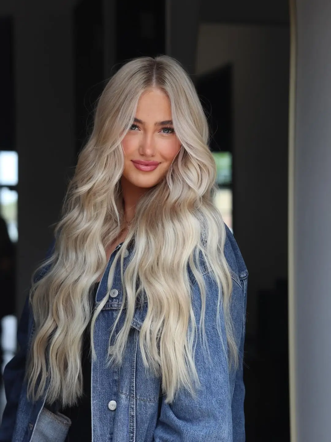 face framing summer haircuts for long hair 2026 Cool Platinum Lengths with Natural Face-Framing Flow