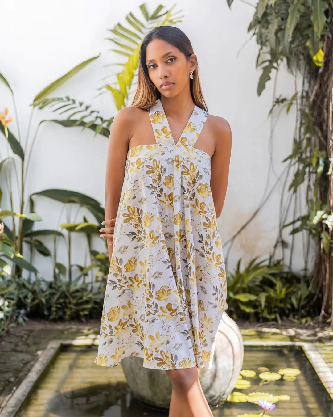 24 floral summer sleeveless dresses 2026 Fresh butter yellow short floral dress with airy volume