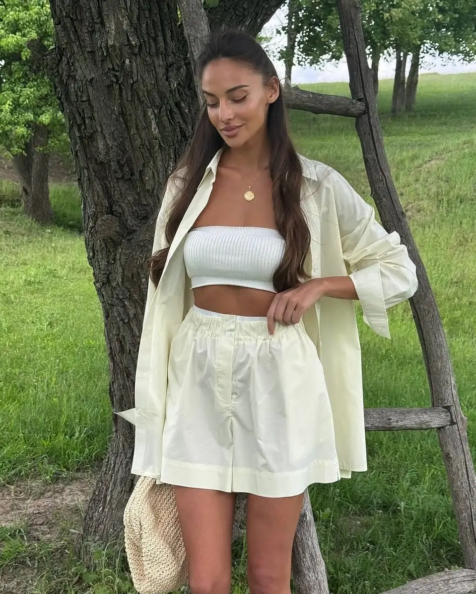 2026 hot weather summer outfits Soft Neutrals That Feel Like Summer Air