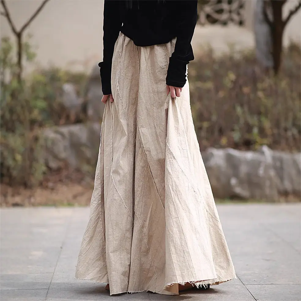 maxi skirt outfits summer 2026 Textured Beige Volume With Relaxed Black Contrast
