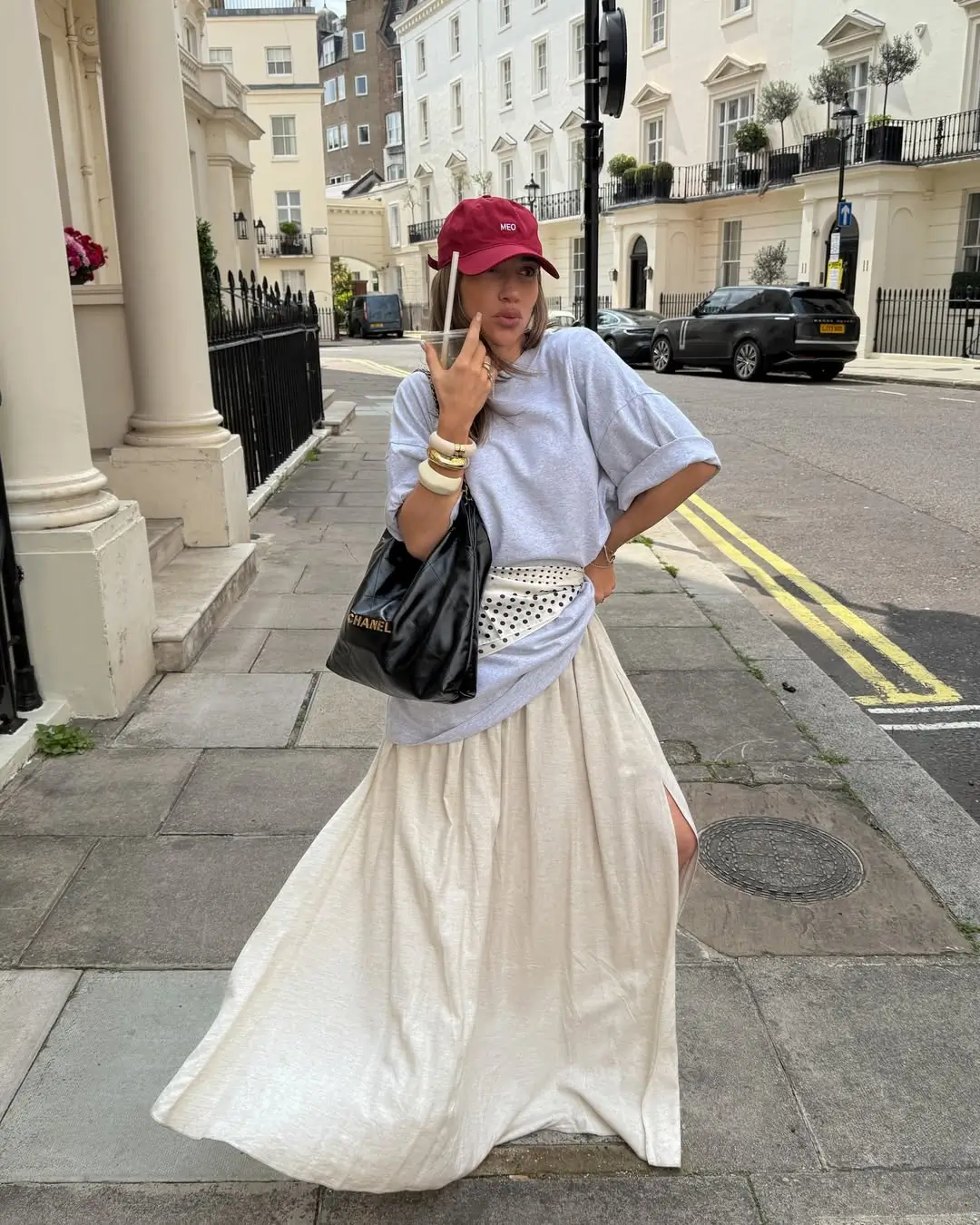 maxi skirt outfits summer 2026 Relaxed Street Style With Soft Beige Flow