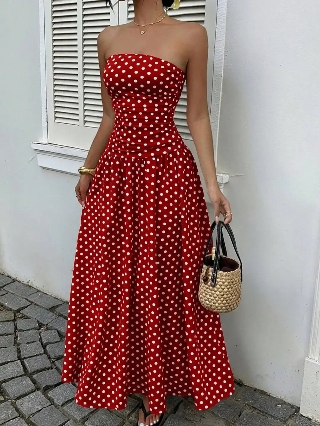 25 outfit inspo for women summer 2026 Playful Polka Dot Dress with Retro Summer Charm