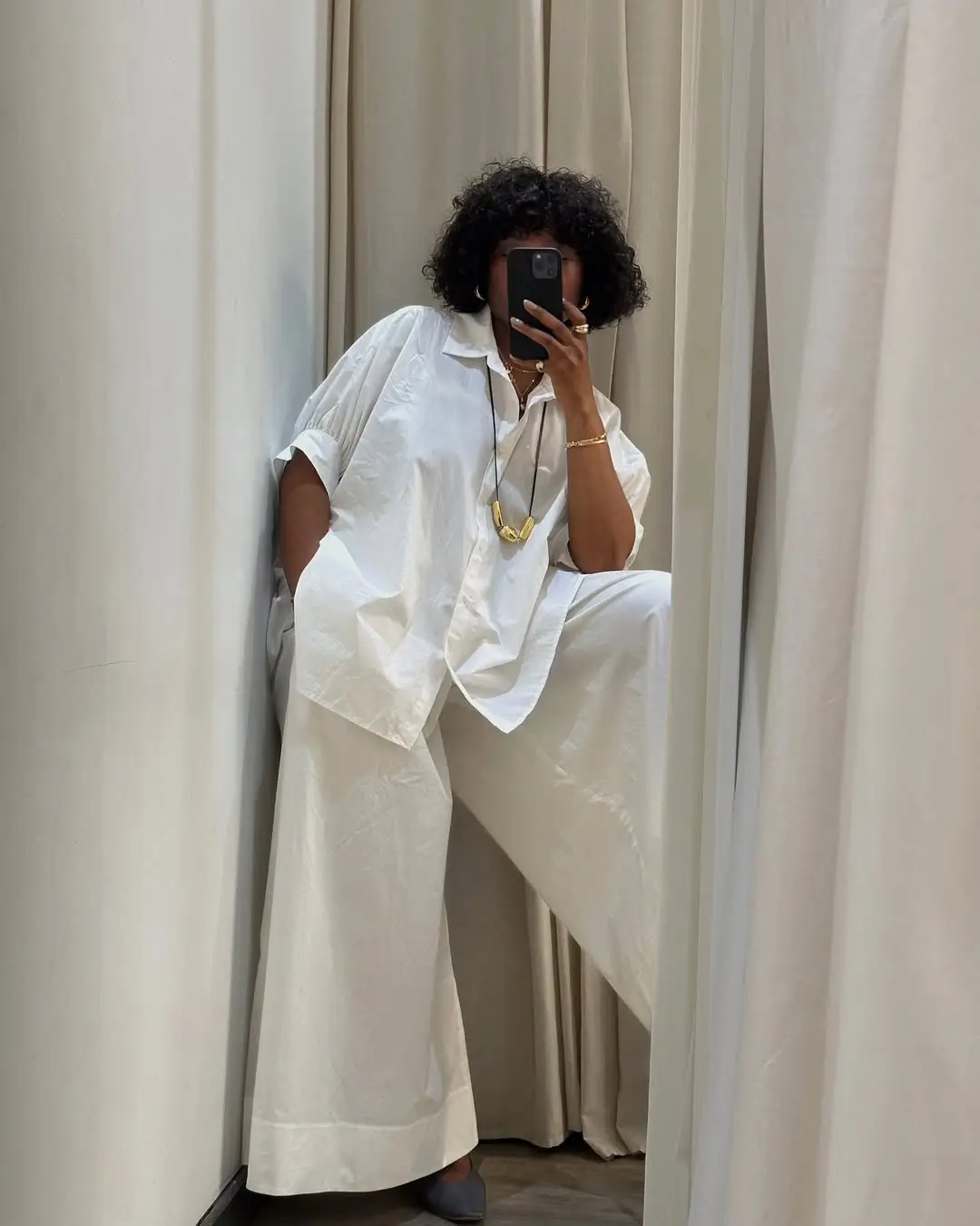 25 oversized summer outfit 2026 Soft white oversized set that feels like summer air