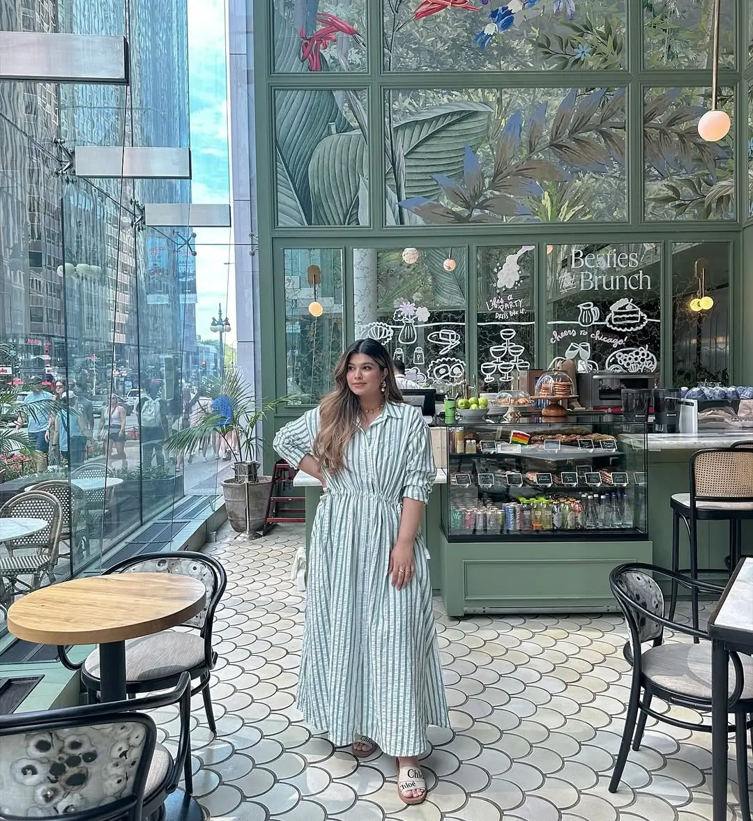 25 oversized summer outfit 2026 Flowing striped oversized dress for soft summer afternoons