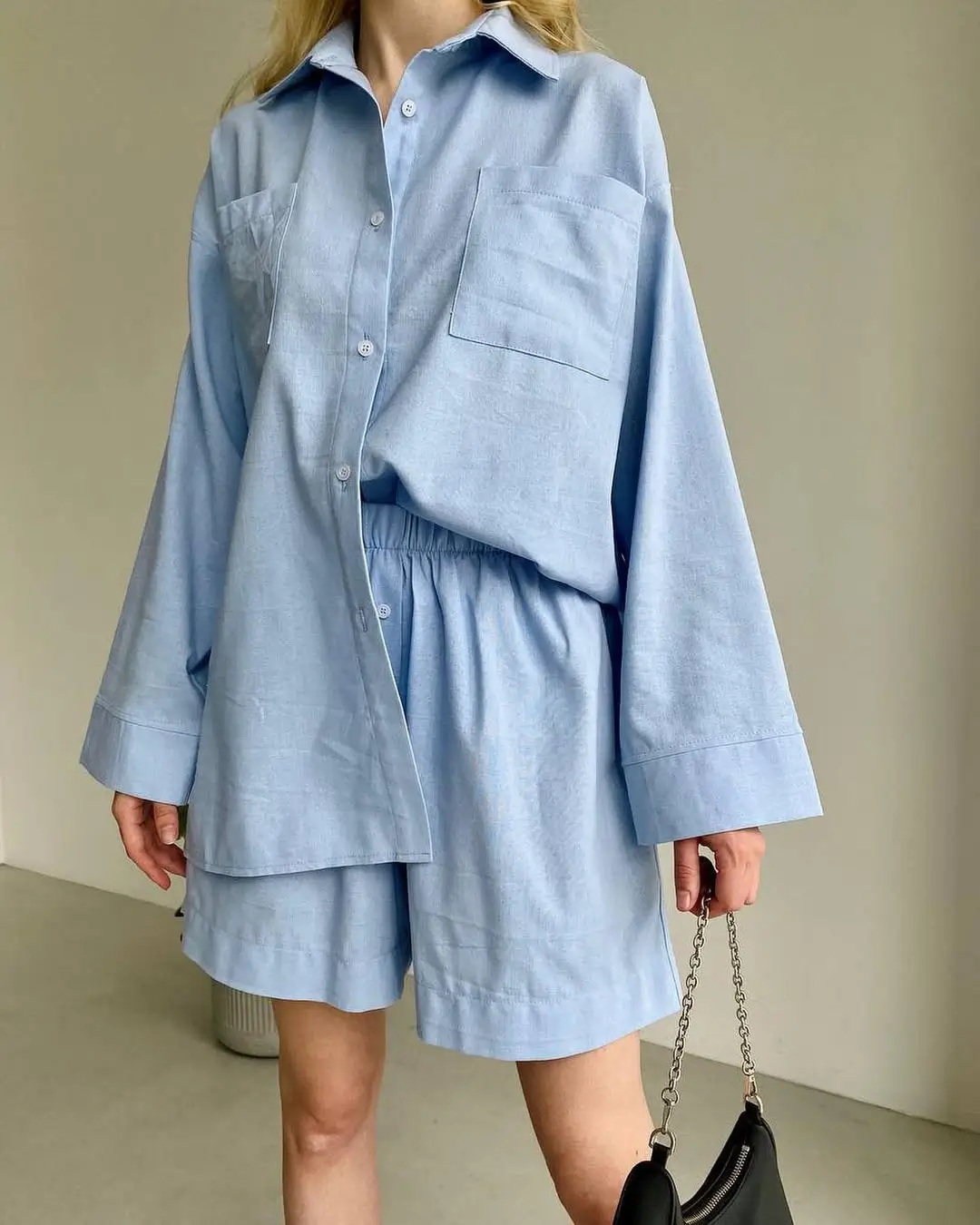 25 oversized summer outfit 2026 Light blue oversized shirt set that redefines summer tailoring