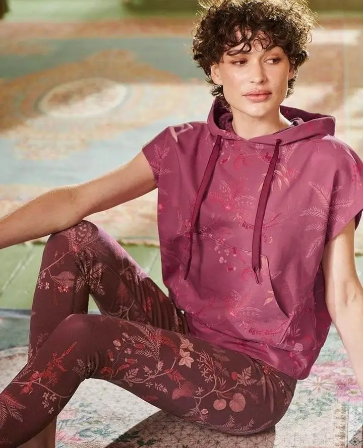 sporty legging outfits summer 2026 Rich Berry Layers With Subtle Prints