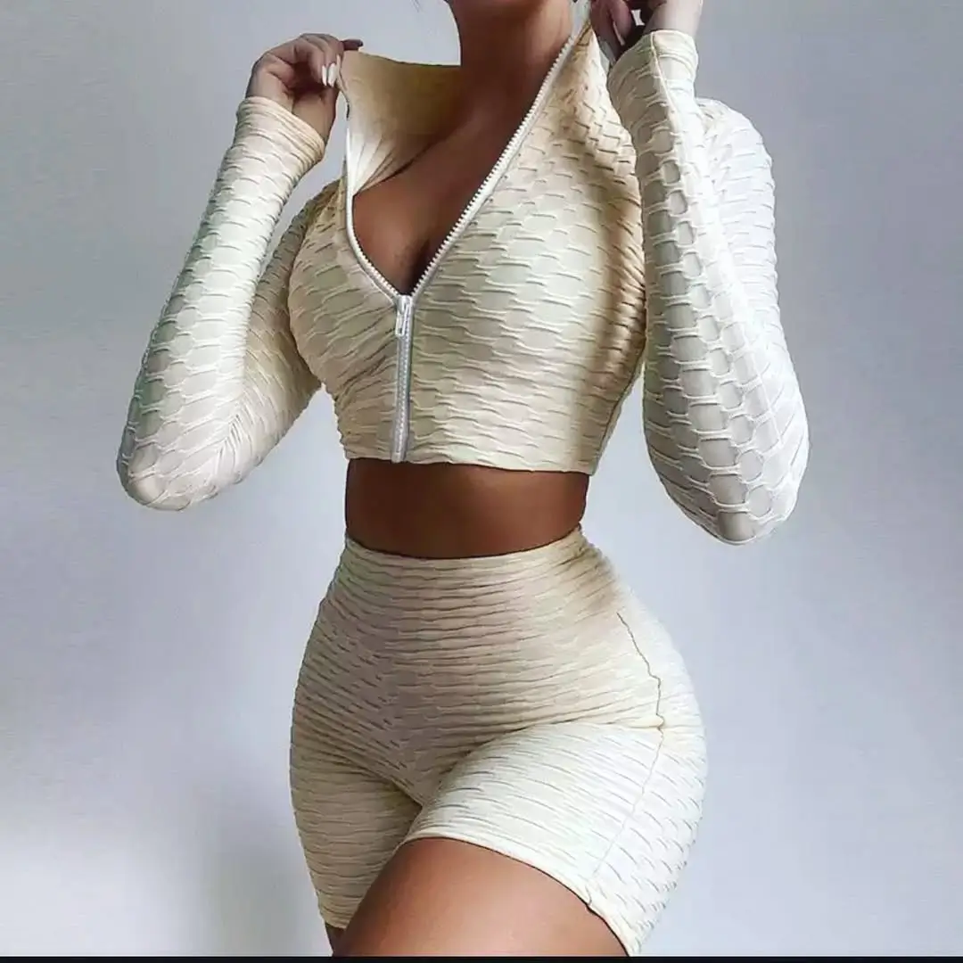 summer activewear 2026 Textured Neutral Set That Feels Elevated and Sculpted