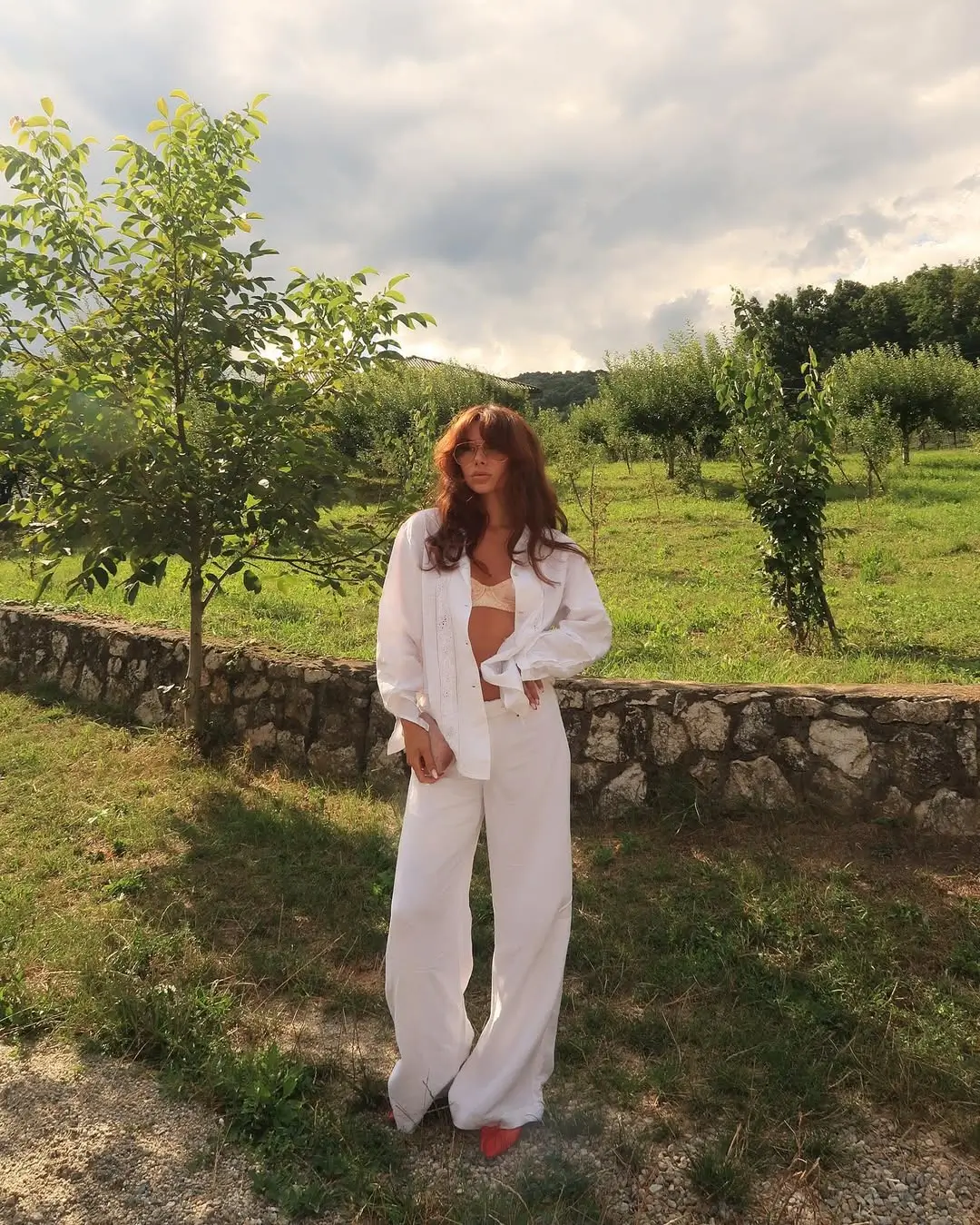 24 summer linen outfits 2026 All White Linen Look That Feels Clean and Unbothered