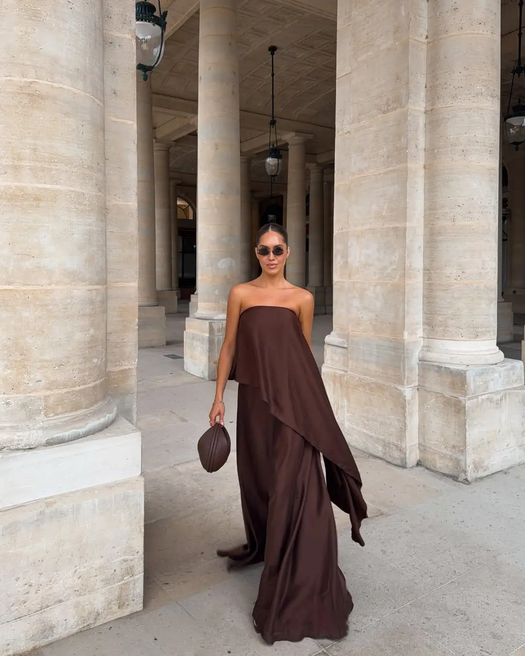 24 summer sleeveless dresses 2026 Chocolate Brown Strapless Maxi Dress with Modern Elegance