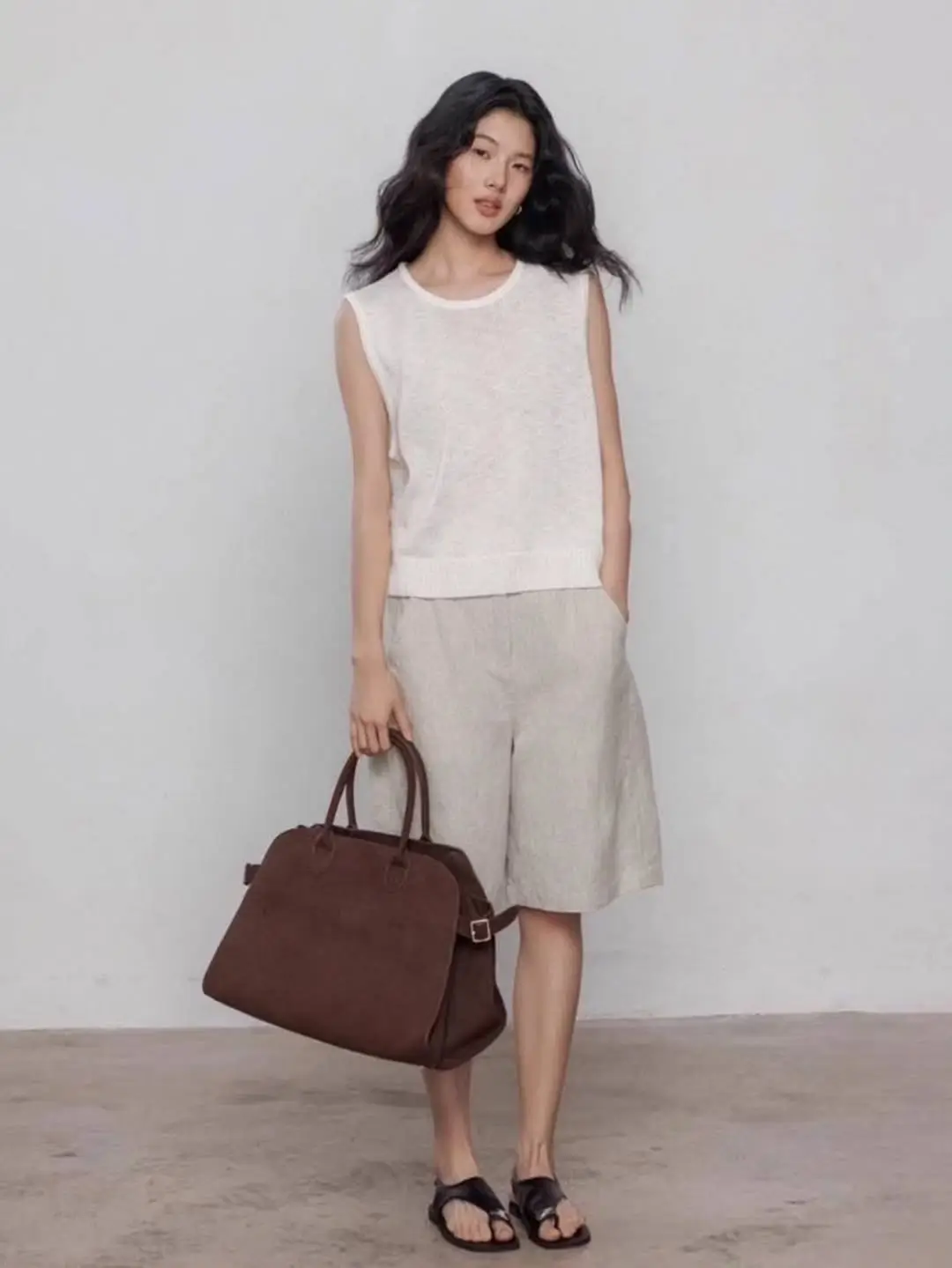 25 summer sleeveless tops 2026 Light Linen Layers and Quiet Luxury Energy