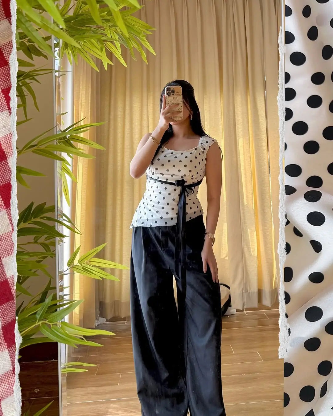 24 summer tops outfit 2026 Polished contrast with a modern feminine twist