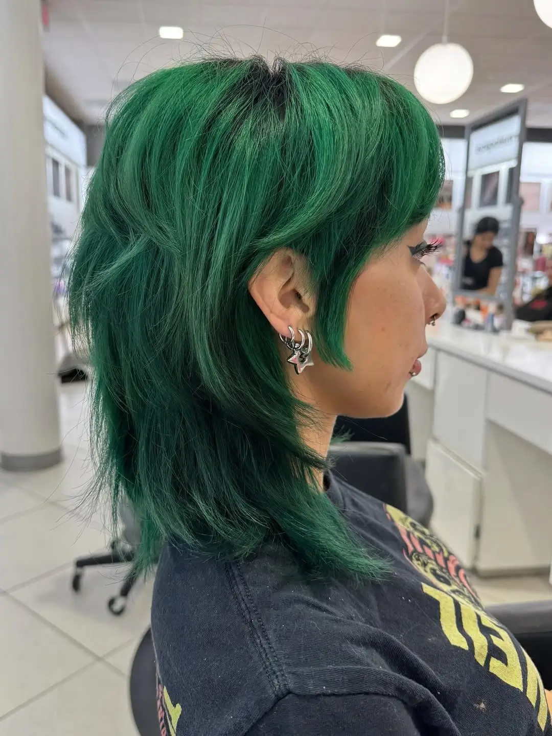 textured summer shag haircut 2026 Emerald Short Shag With Retro Edge
