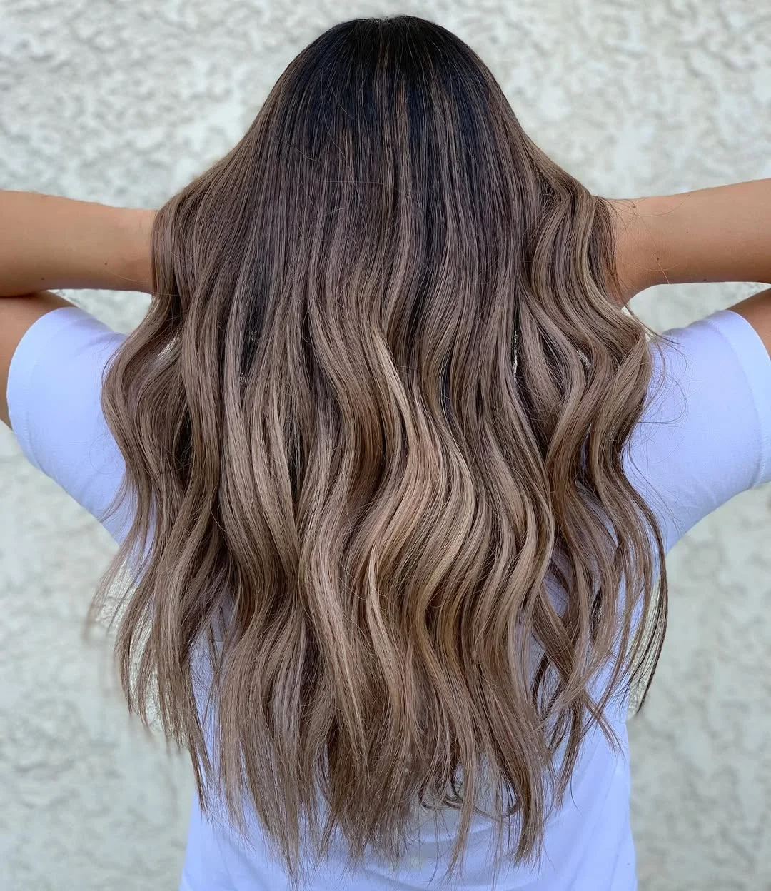 19 cool-toned summer mushroom brown hair color 2026 Mushroom Beige Balayage With Soft Lightened Ends
