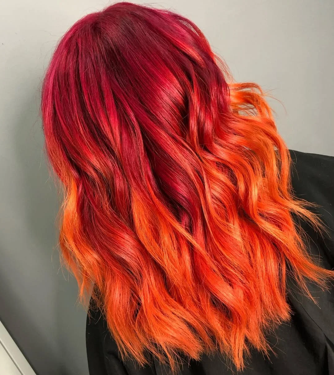 22 fiery summer copper balayage hair ideas 2026 Electric Crimson Copper Blend With Soft Tousled Texture