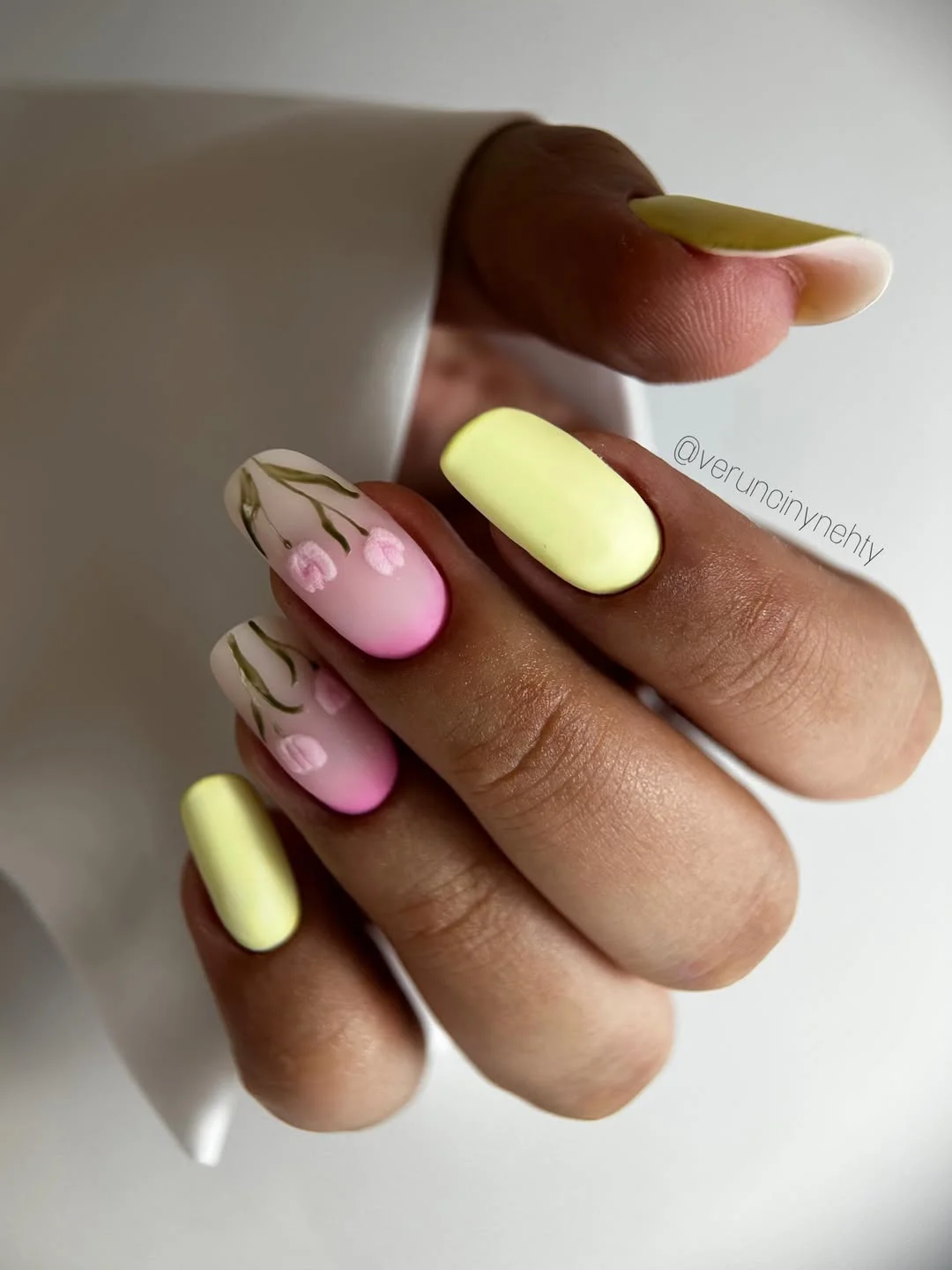 25 light summer nails 2026 Pastel Tulip Nails With Soft Spring to Summer Energy
