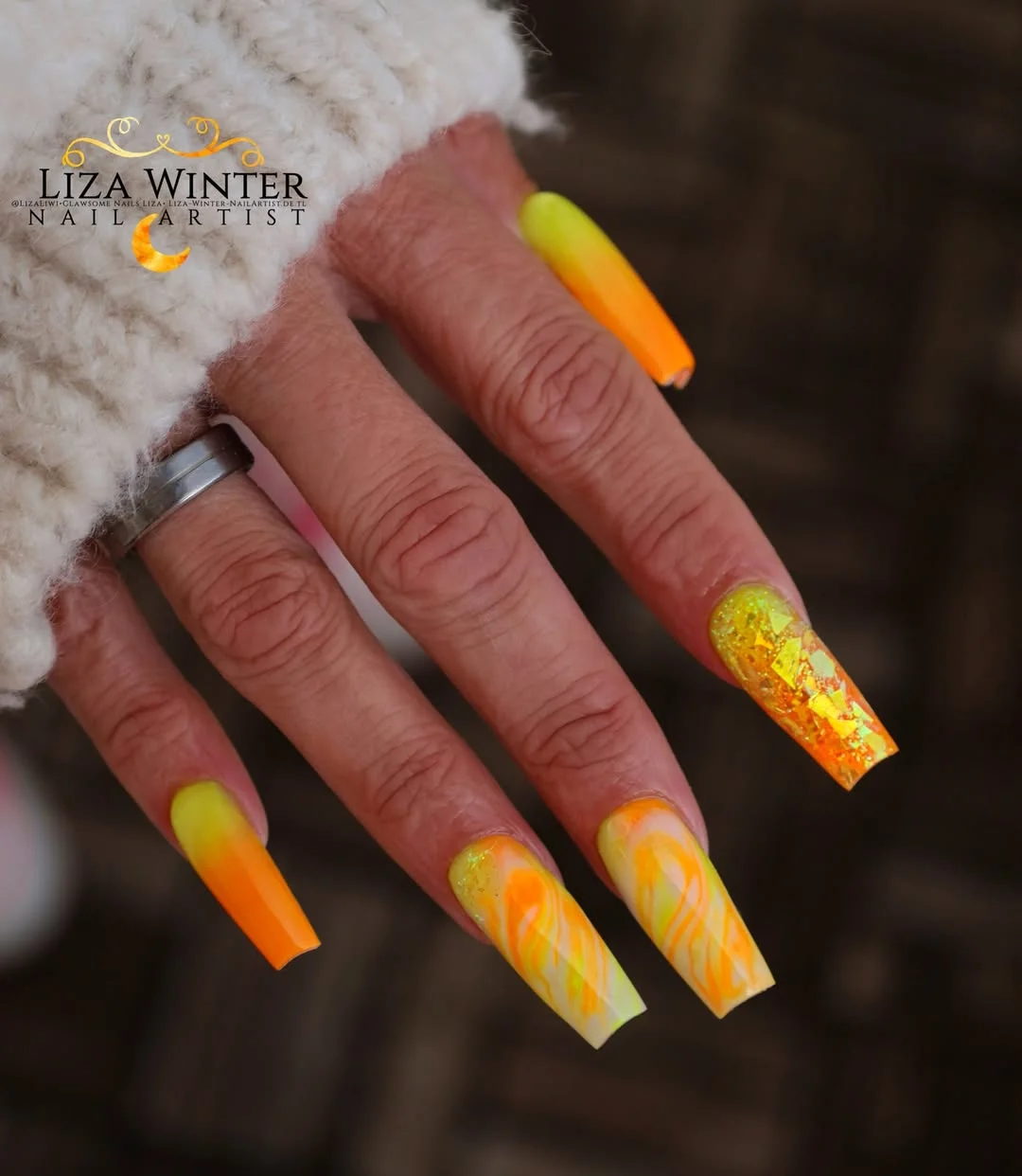 summer glitter nails 2026 Sunset Orange Glitter Nails With Tropical Energy
