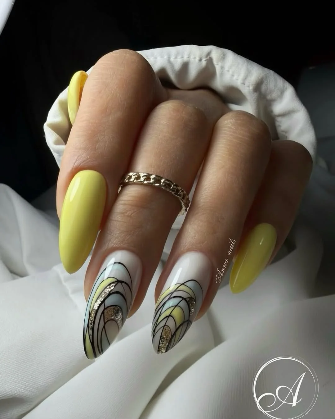 21 summer manicure color ideas 2026 Lemon Sorbet Nails With Graphic Retro Waves