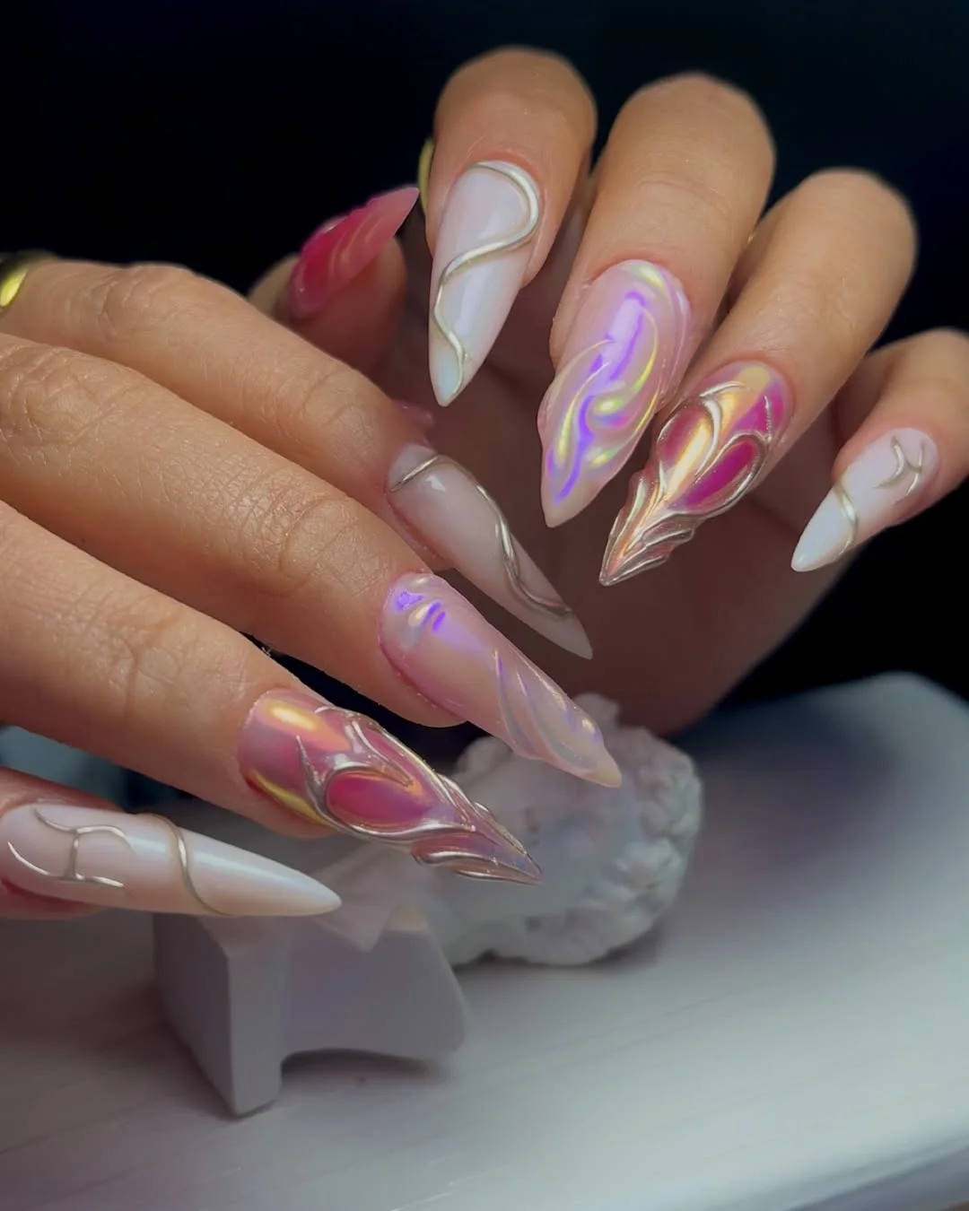 23 Summer nail art ideas 2026 Iridescent Chrome Nails With Futuristic Mermaid Shine