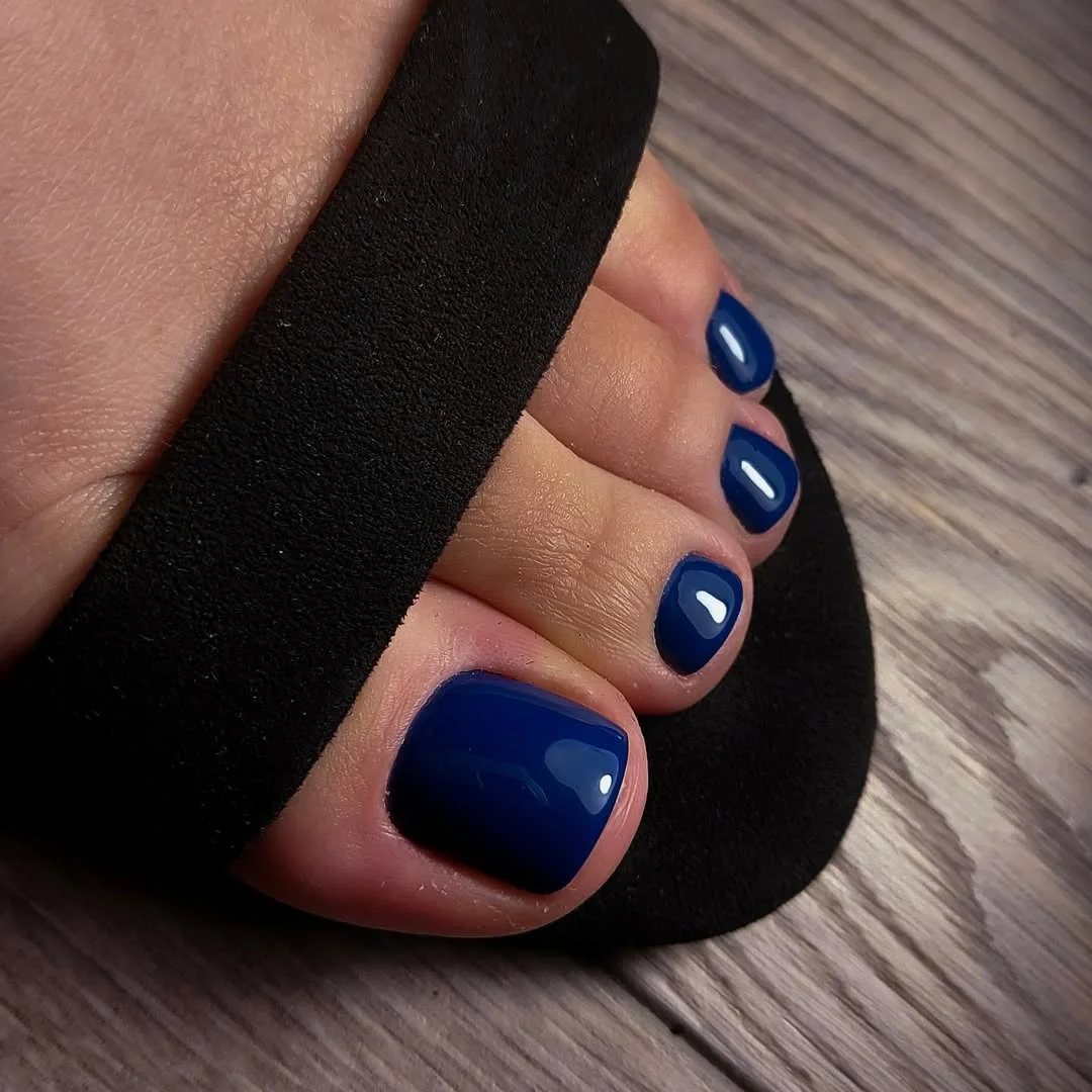 summer pedicure colors 2026 Cobalt Blue Pedicure That Feels Like Midnight by the Ocean