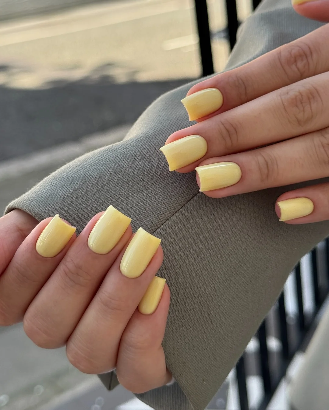 23 Summer yellow nails 2026 Soft Butter Yellow Short Square Nails For Everyday Summer Style