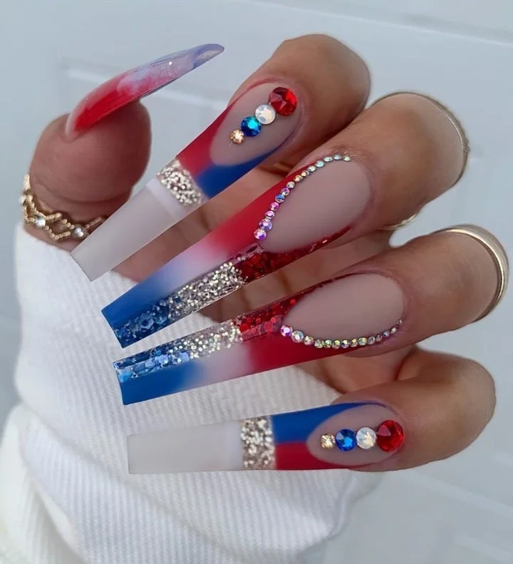 23 usa nails 2026 Crystal Fade Coffin Nails With Americana Glam