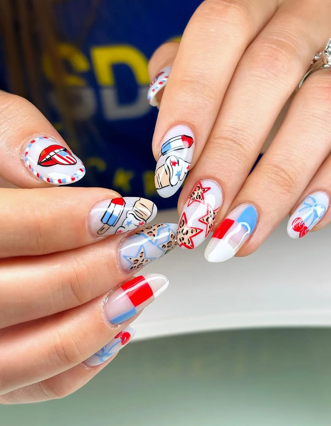 23 usa nails 2026 Retro Americana Pop Art Nails With Vintage Summer Vibes