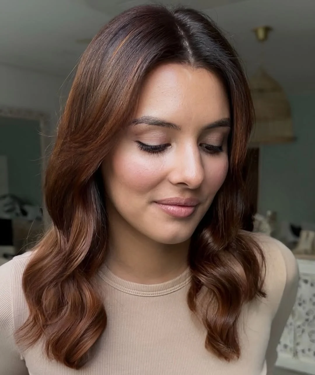 warm summer honey brown hair color 2026 Soft Auburn Honey Waves With Natural Summer Shine