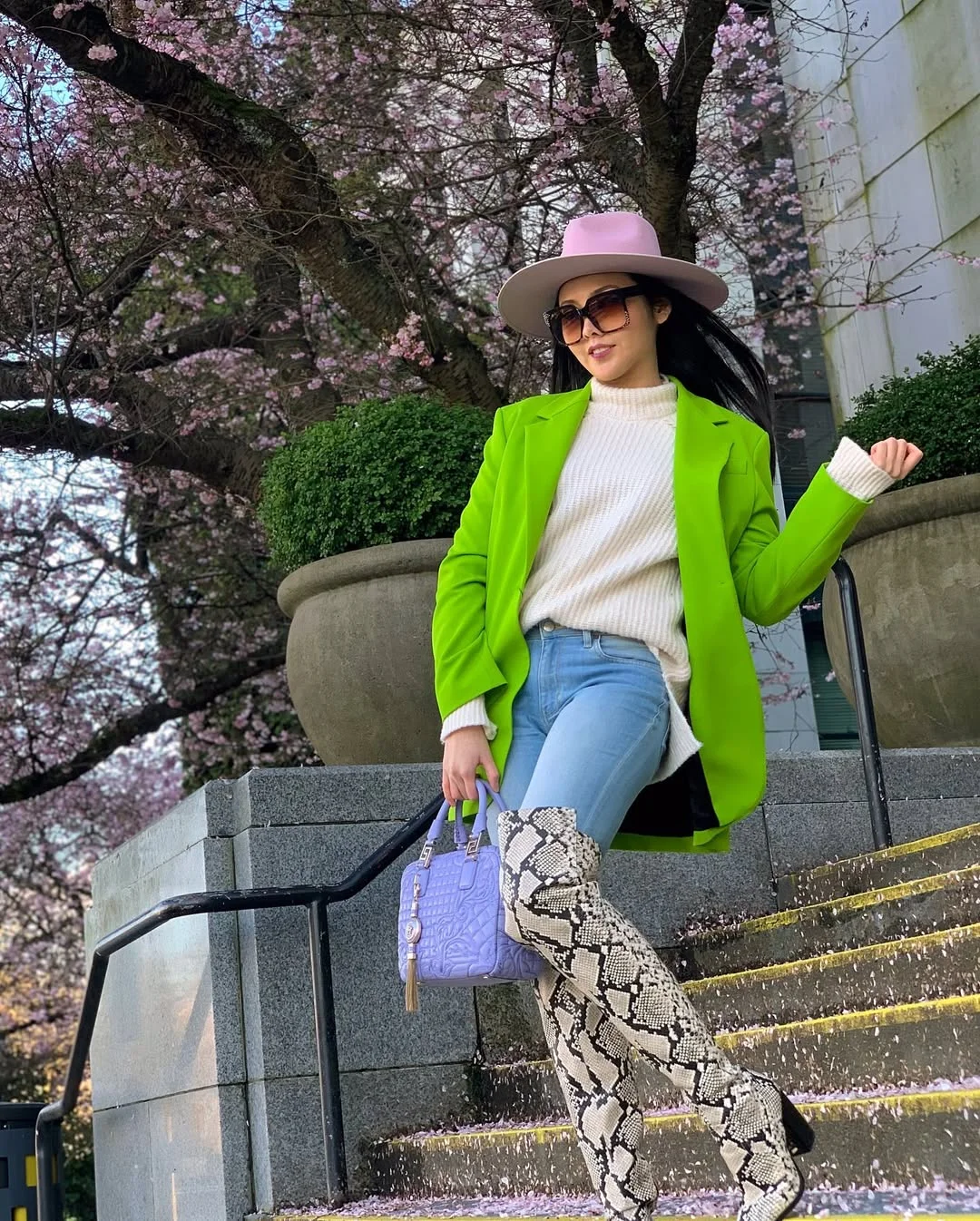 21 cute fall blazer outfits 2026 Bright Green Blazer for a Playful Fall Color Pop
