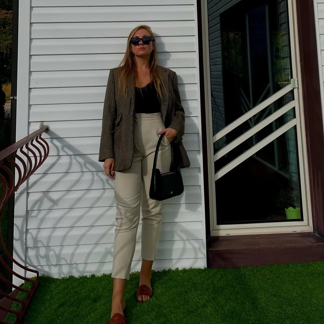 23 Early Fall Outfits Ideas 2026 Tailored Blazer And Ankle Pants For Everyday Work Style