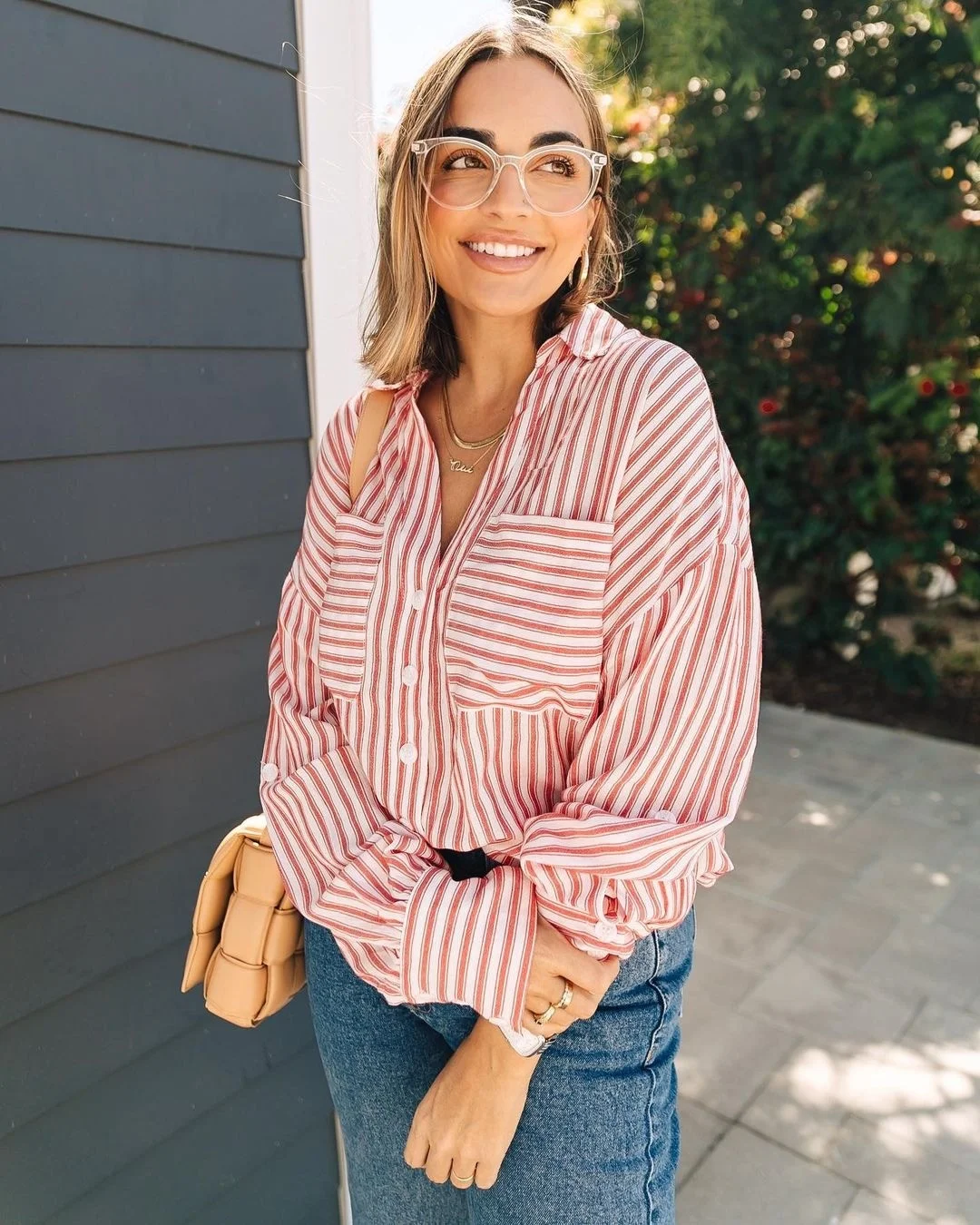 23 Early Fall Outfits Ideas 2026 Striped Button Down And Denim For Everyday Elegance