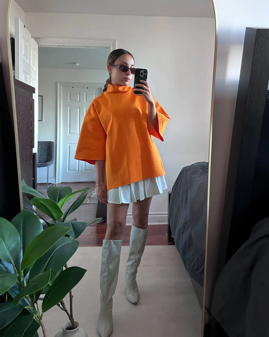 21 Fall outfits ideas 2026 Bold Orange and White Contrast