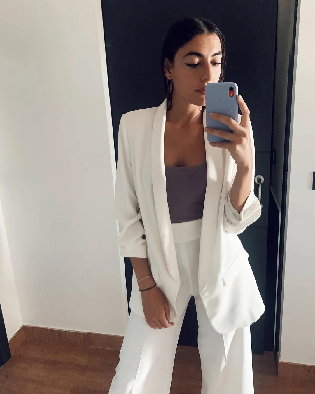 21 fall work outfits 2026 Monochromatic White Suit with Minimalist Appeal