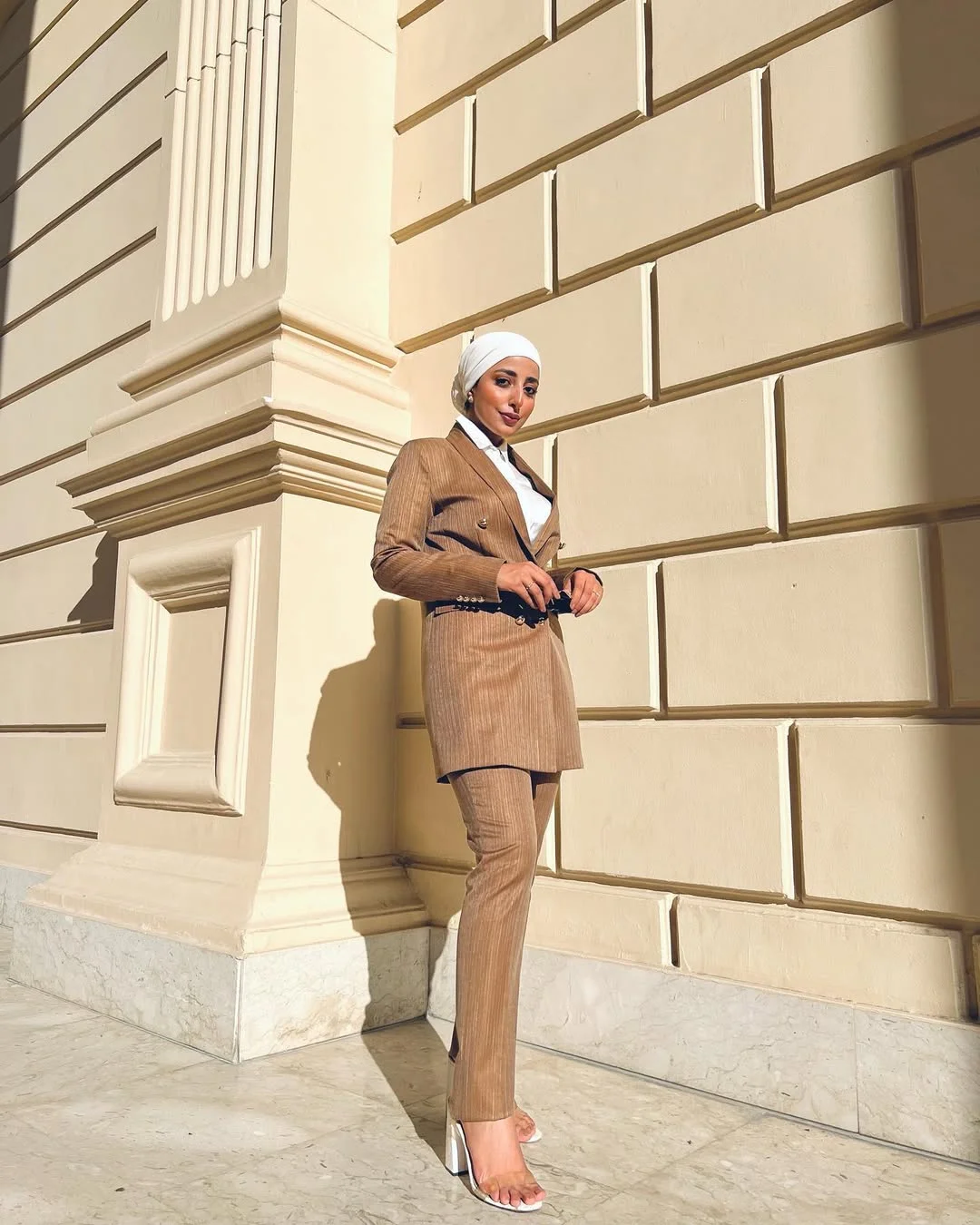21 fall work outfits 2026 Tailored Camel Suit for Timeless Professional Elegance