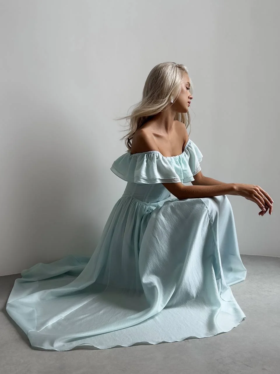 21 July Fashion Trends 2026 Powder Blue Romance Emerges as a Key Color Story