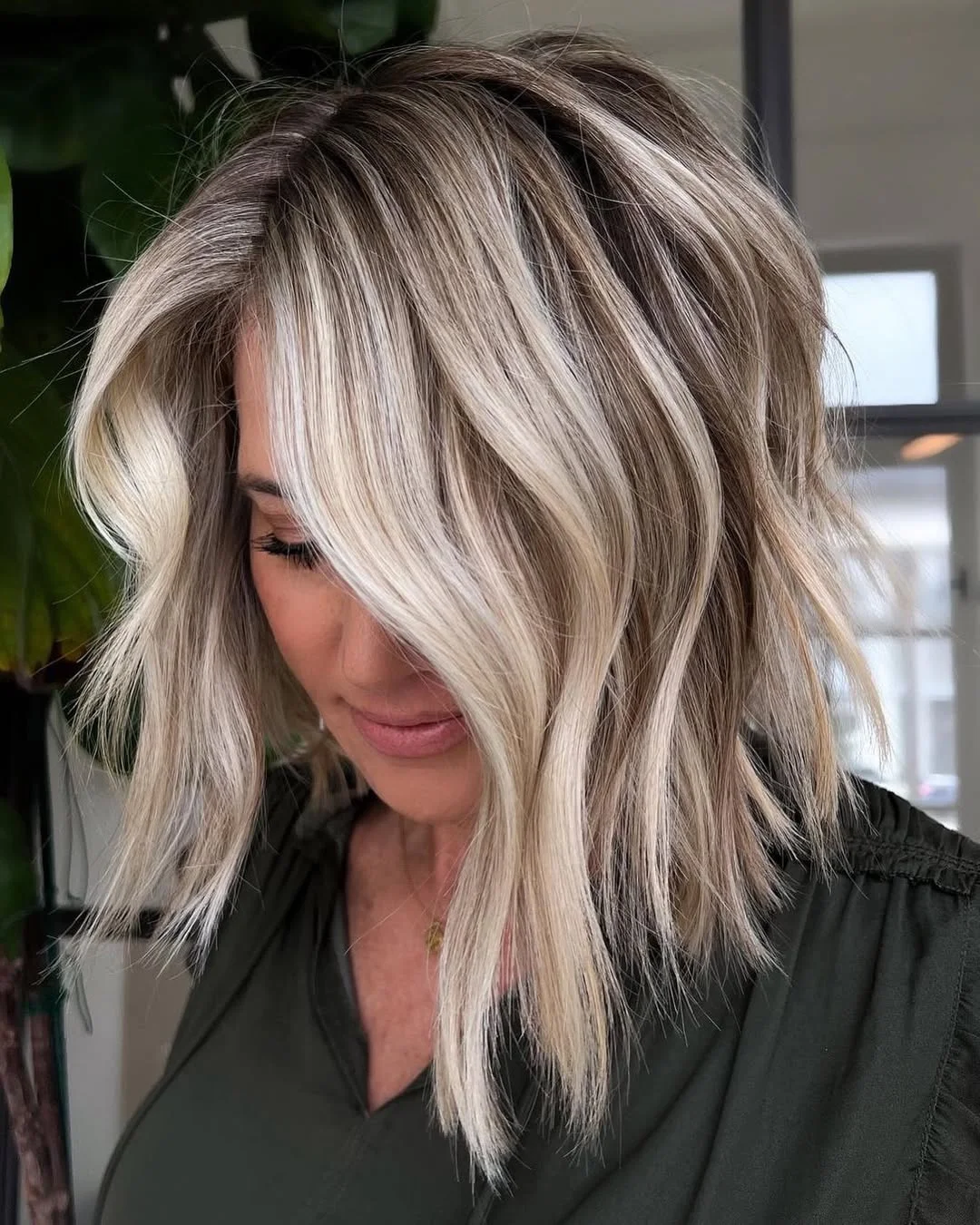 July Hair Colour Ideas 2026 Luxury Milk Tea Blonde Bob With Shadow Root Depth
