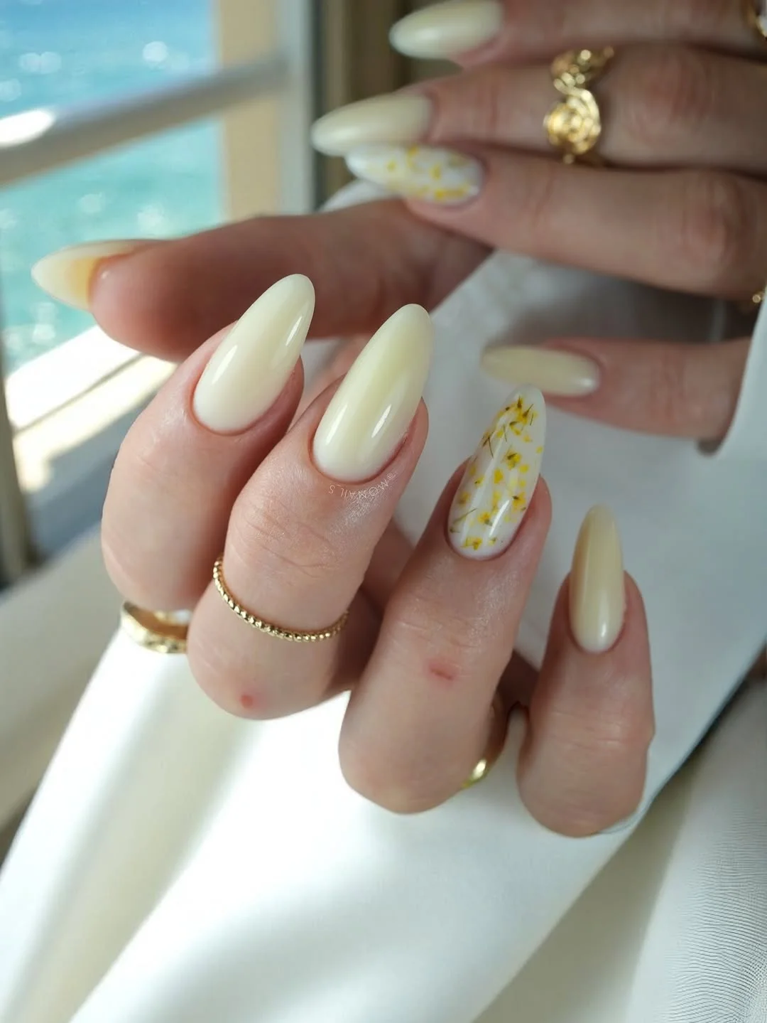 20 July Nail Colours Ideas 2026 Vanilla Blossom Elegance