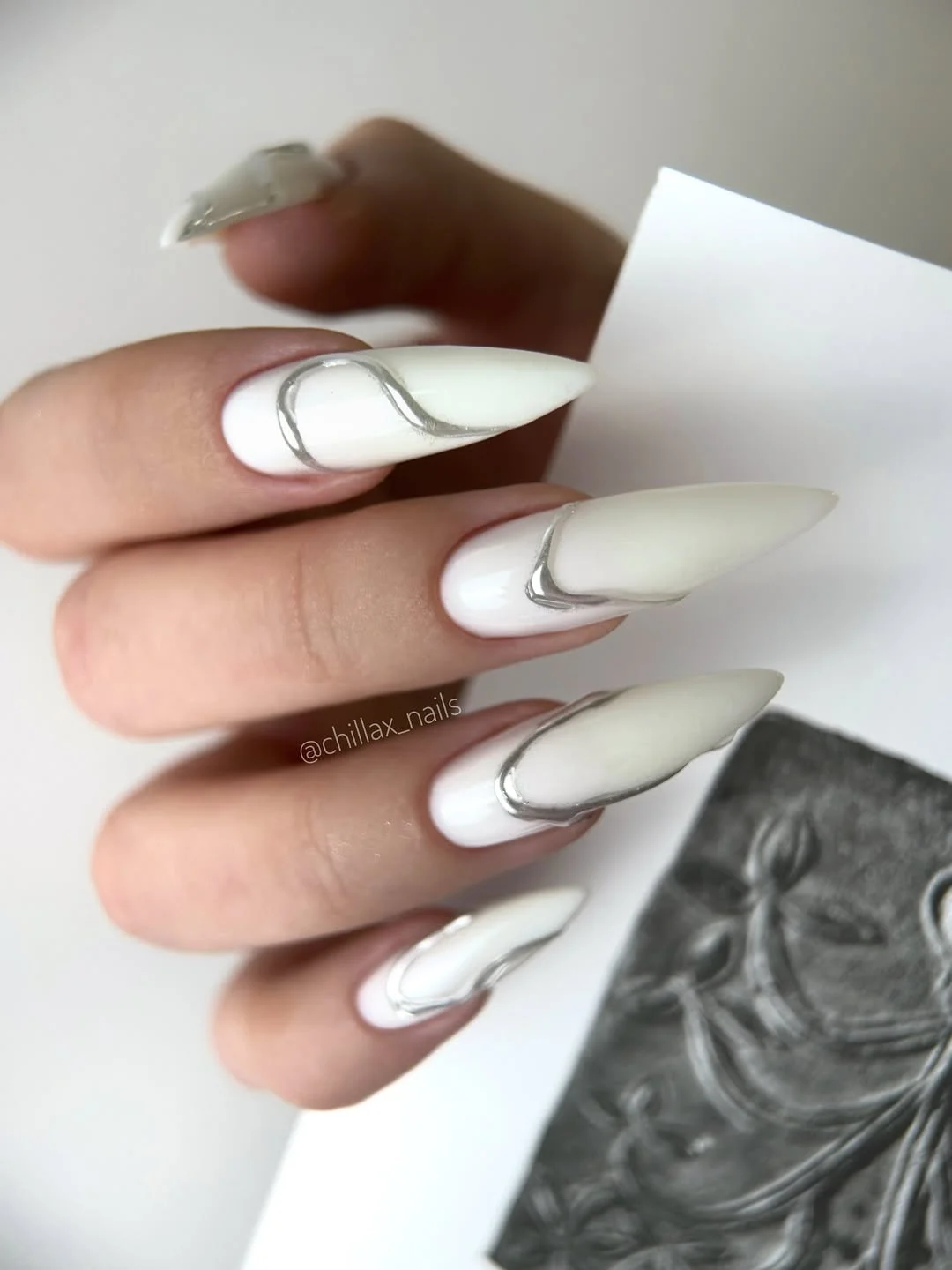20 July Nail Colours Ideas 2026 Modern Ivory Sculpted Lines