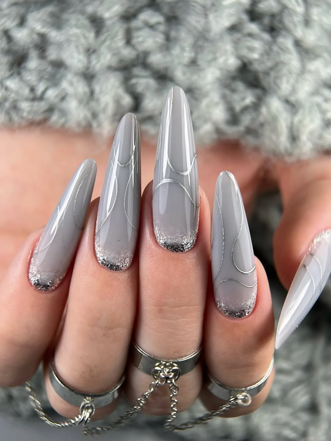 20 July Nail Colours Ideas 2026 Silver Frost Grey Glamour