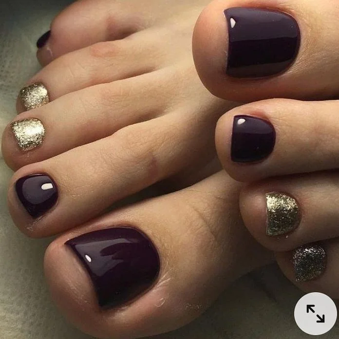 21 July toe nail colours ideas 2026 Deep Plum And Gold Pedicure For Evening Glamour