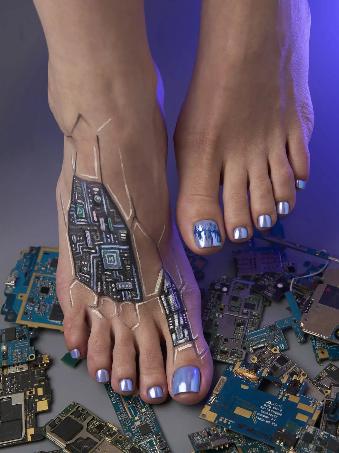 21 July toe nails design - summer ideas 2026 Futuristic Chrome Pedicure For Trendsetters