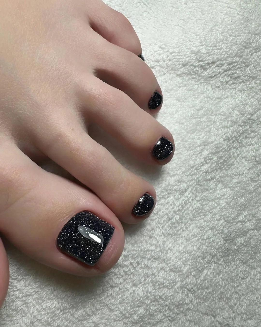19 June pedicure ideas 2026 Midnight Sparkle Pedicure with Cat Eye Glamour