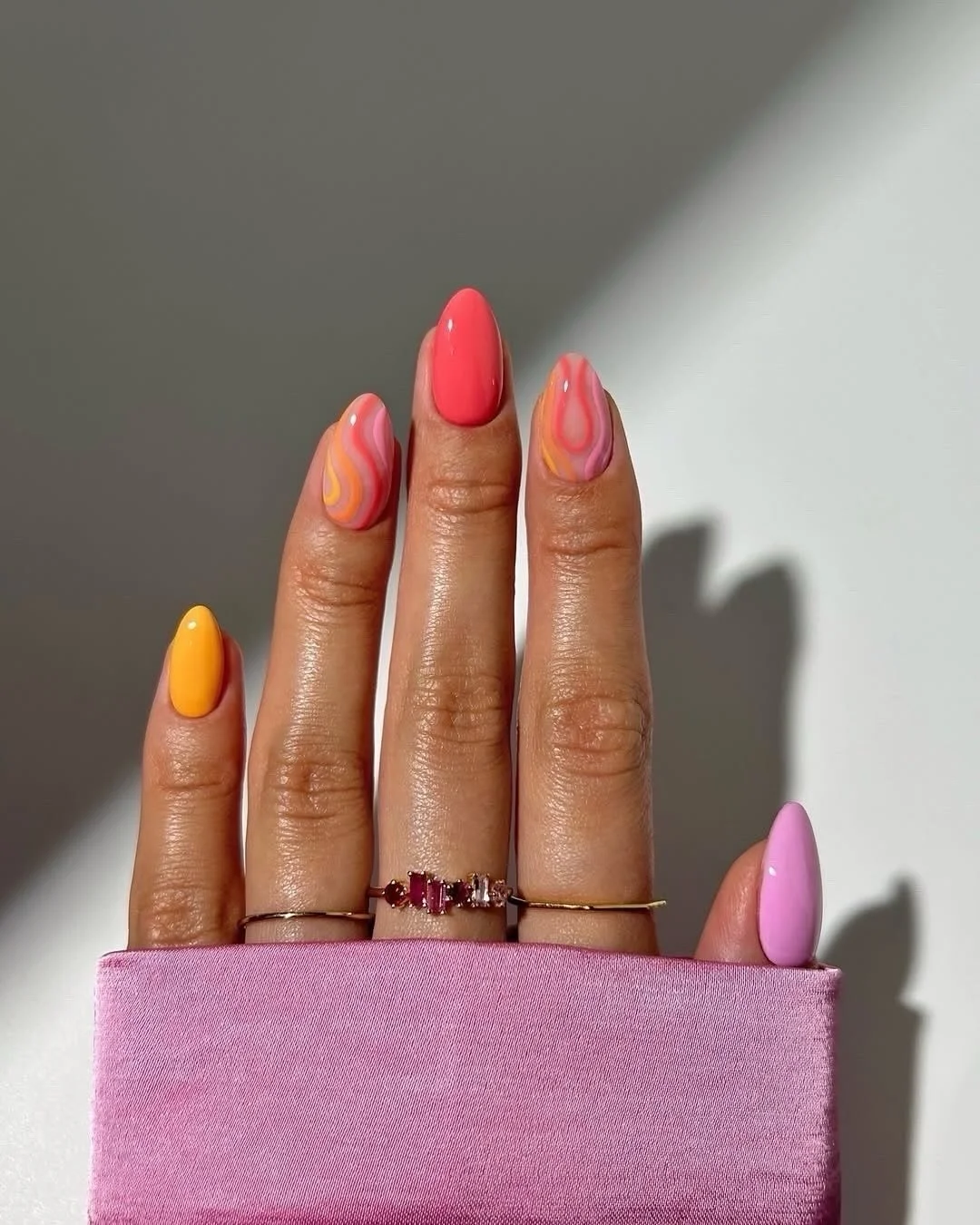 21 plain summer nails 2026 Sunset Swirl Nails With Playful Summer Energy