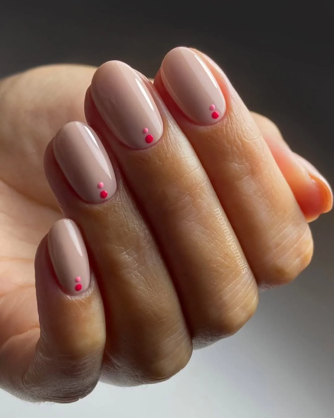 21 summer oval nails 2026 Minimal Dot Accents for Effortless Everyday Style