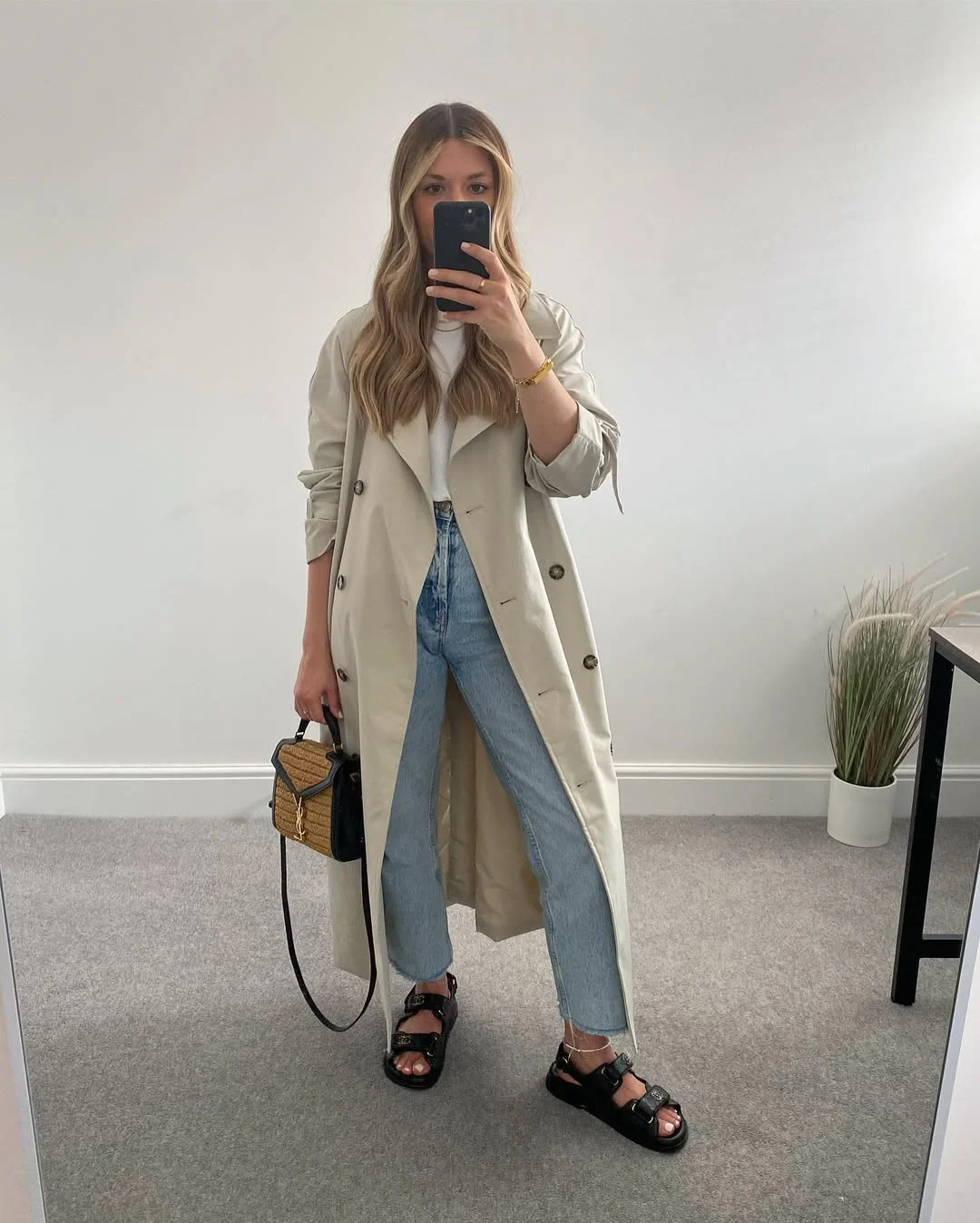 Summer to fall outfits 2026 Classic Trench Coat and Denim for Everyday Transitional Style